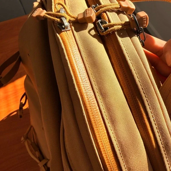 YETI Crossroads 27L Tan Backpack - Picture 6 of 6